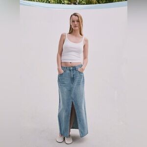 Aritzia maxi denim skirt- new with tags size 29